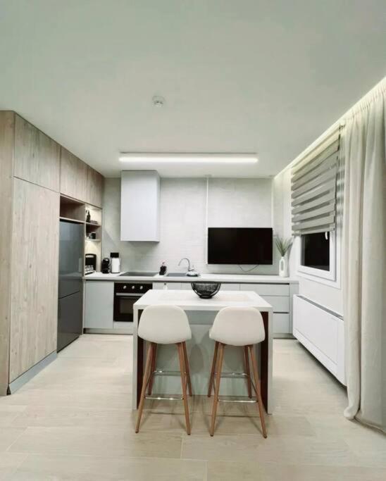 8 Blocks Apartments 1B 亚历山德鲁波利斯 外观 照片
